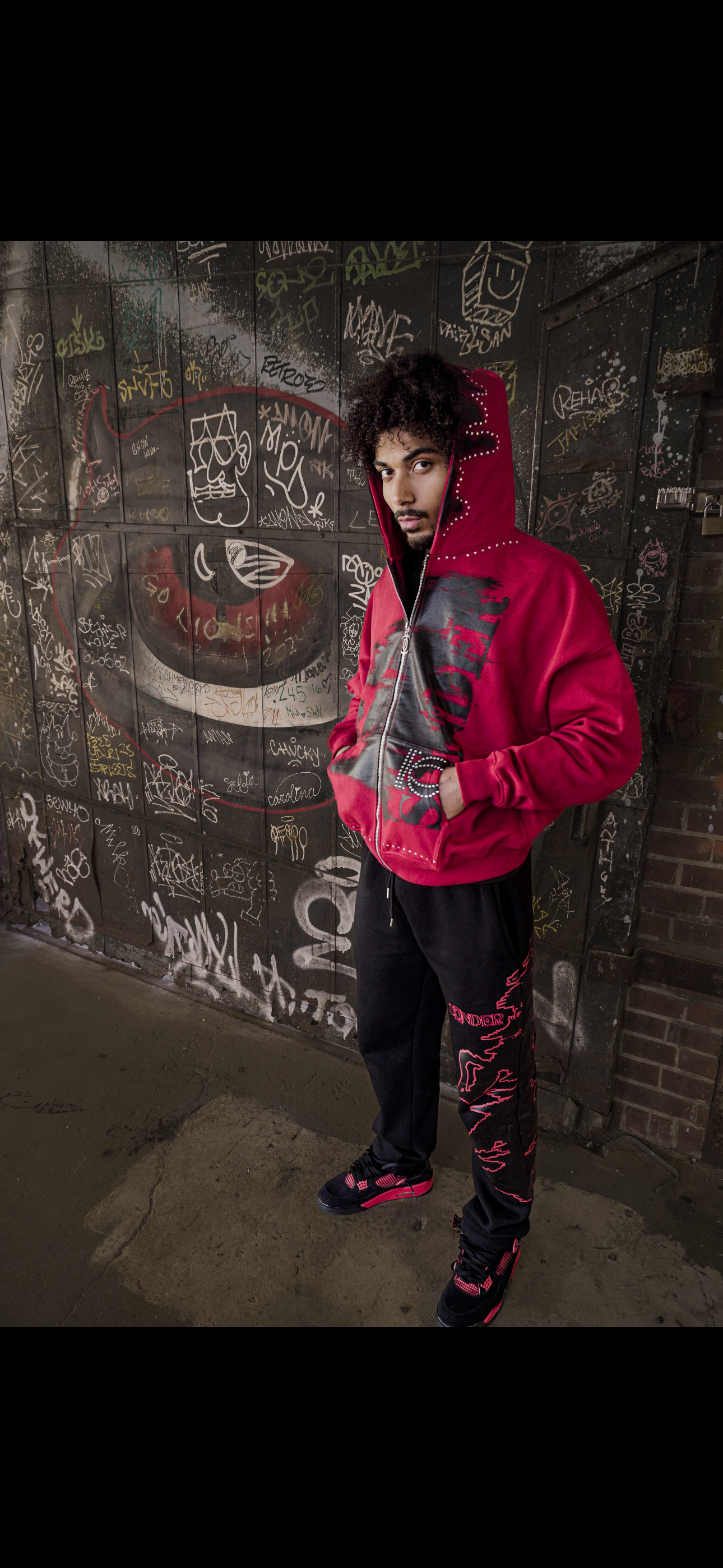 "FACE OF SONDER"ZIP UP